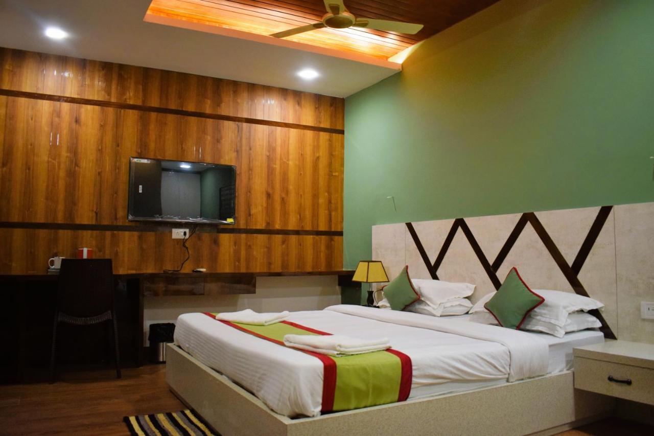 Brahmaputra Jungle Resort Guwahati Zewnętrze zdjęcie